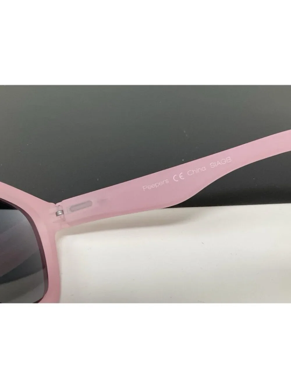 Peepersoceans Away Sun +1.25 Readers Sunglasses Pink